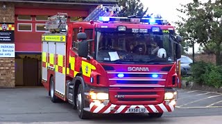 ON CALL FIREFIGHTERS ARRIVING Towcester Pump turnout  Northamptonshire Fire amp Rescue Service [upl. by Maggy]