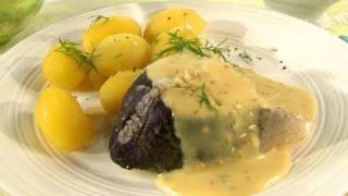 Rezept Pochierter Fisch  Lachs oder zarter Dorsch mit Senfsoße empfohlen [upl. by Kerk]