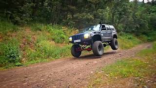 XJ New Suspension Test [upl. by Sybila]