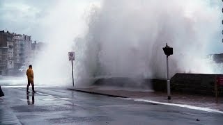 Grande Marée SaintMalo 2014 Feu dartifice façon mer Storm tide Sturmflut dfmalo8 [upl. by Ahseiyk652]