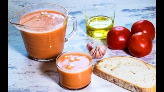 Receta de Gazpacho Andaluz  Receta tradicional fácil [upl. by Yltsew]