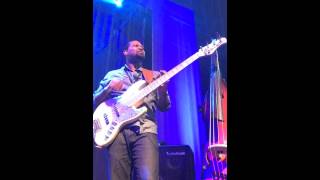 Nathaniel Kearney Jr Playing his BassMods K534quot on tour with Dave Koz [upl. by Olemrac980]