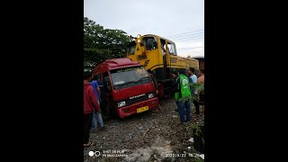 VIRAL KERETA API VS PRONAakibat tdk menghiraukan klakson kereta api ambarawa kab semarang [upl. by Ariaj]