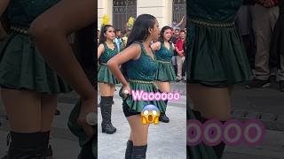 Así se Limpia la Batuta 😱👀 4k dance viral belleza cachiporristas live baile elsalvador4kjr [upl. by Gweneth]