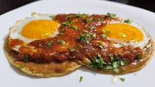 Huevos Rancheros Desayuno Fácil y Rico en 10 Minutos [upl. by Refotsirc]