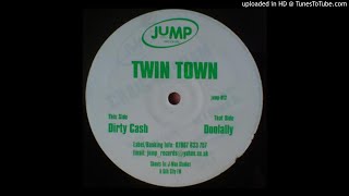 Twin Town Bass Collective  Dirty Cash Bassline House  Niche  Speed Garage [upl. by Rolo58]