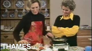 Mary Berry cooks chicken stroganoff  One ring cooking 1973 [upl. by Egroj747]