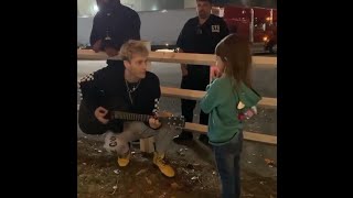 Machine Gun Kelly played guitar for a little girl [upl. by Enyawud]