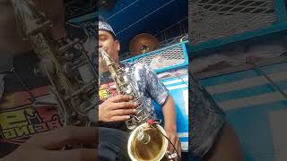 Pelog  trill A saxophone shorts berandayoutube belajarsaxophone shorts berandashorts [upl. by Atirabrab]