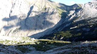 Knorrhütte 2051m Wettersteingebirge  Bayern Deutschland [upl. by Elak359]