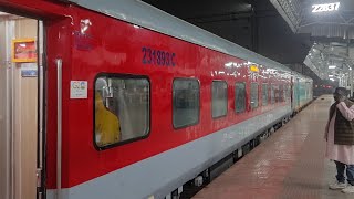 Departure of Hatia Ernakulam Dharti Aaba Ac Express From Hatia Station indianrailways [upl. by Uke226]