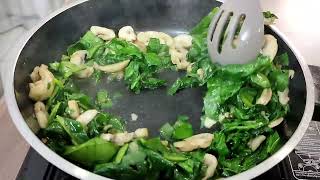 Spinach Omelette with Cheese  Easy and Healthy Breakfast Recipe [upl. by Assek]