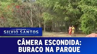 Câmera Escondida Buraco no parque [upl. by Sessler934]