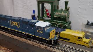 Athearn G67430 HO CSX SD60I Diesel Locomotive with DCC amp Sound 8744 BENCH TEST [upl. by Apple25]