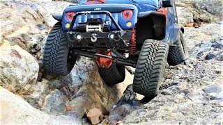 RC카 Traction Hobby Founder Jeep Rock Climbing Adventure [upl. by Peppy]