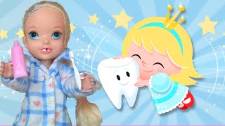 Elsa and Anna Toddlers Dentist  Tooth Fairy First Wiggly Tooth Dolls  Ep 63  Toys In Action [upl. by Claudia541]