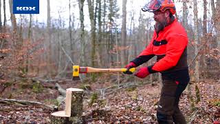 Holz spalten mit der SPALTFIX®Axt OX von Ochsenkopf [upl. by Eberta]