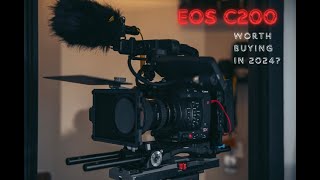 Is the CANON C200 a better option than MIRRORLESS for video [upl. by Gerita]