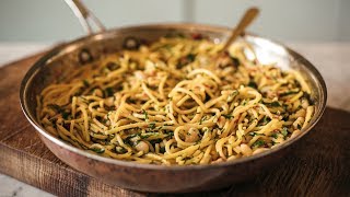 Przepis na MAKARON inspirowany AGLIO E OLIO  idealny do lunchboxa  WegeTuba [upl. by Lello]