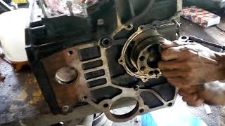 D4CB ENGINE PISTON INSTALLATIONHYUNDAI [upl. by Schach]