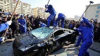 HDDestroy A Lamborghini Supercar with Hammers in 5 Mins [upl. by Nayk]