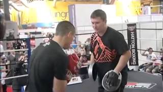 Ricky Hatton amp Scott Quigg on the pads [upl. by Fantasia855]