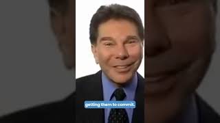 Robert Cialdini explains the 6 principles of persuasion that drive human behavior [upl. by Nylanaj]