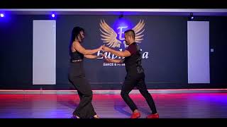 dancing salsa Conga Gloria Estefan [upl. by Lola]