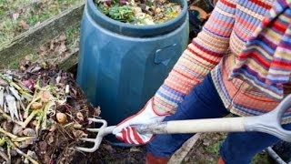 How to Choose a Composter [upl. by Elrahc]