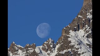 Coucher de Lune à VallouisePelvoux – Pays des Écrins [upl. by Aicenek]