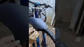 Install Mudguard Fender Spakbor on MTB Bike [upl. by Ingram]