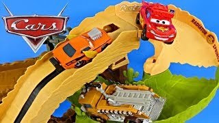 CARS Radiator Springs 500 12 OffRoad Rally Race Track Action Shifters Lightning Mcqueen Play Doh [upl. by Droffig]