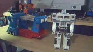 G1 Optimus Prime and Ultra Magnus Reissues [upl. by Eniamrehs]