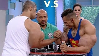 Schwarzenegger vs Romario synthol arms  3ajaib wa gharaib 2017 عجائب و غرائب [upl. by Maurilia184]