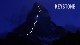 Hier leuchtet das Matterhorn  150 Jahre Jubiliäum Erstbesteigung  Zermatt  Beleuchtung [upl. by Anwahsed323]