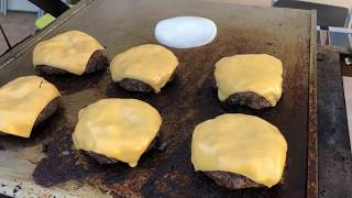 GRILLING BISON BURGERS STEP BY STEP DELICIOUS [upl. by Eat]