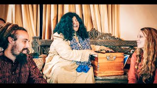 Abida Parveen sings Nara e Mastana in her living room [upl. by Beichner]