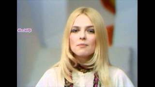 France Gall  1970  La manille et la révolution Live [upl. by Calvano496]