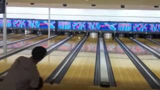 Jason Belmonte  Two handed bowling [upl. by Annor]