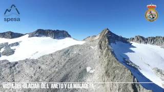 El glaciar de La Maladeta a vista de Dron [upl. by Ilegna]