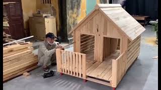 DIY  Construindo uma casota de madeira aconchegante para o seu cachorro 🐶 [upl. by Anitsyrhc]