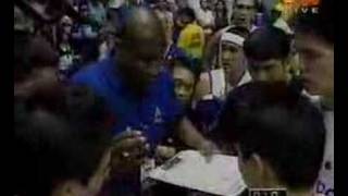 2006 UAAP Finals Ateneo vs UST Game 1 4th Quarter [upl. by Chick]