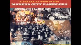 Modena City Ramblers  I funerali di Berlinguer Live  LItalia ai tempi dei Modena City Ramblers [upl. by Seda]