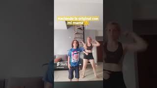 Bailando La Original con mi mamá 😃 original emilia emiliamernes trendingshorts [upl. by Artied25]