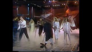 Timbiriche 7  Estrellas de los 80s  Con todos menos conmigo  Persecución en la ciudad [upl. by Jabin]