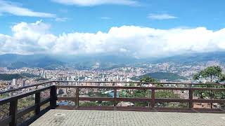 MEDELLÍN LA CIUDAD DE LA ETERNA PRIMAVERAUNA VISTA PANORÁMICA DESDE LA COMUNA 8 [upl. by Niggem789]