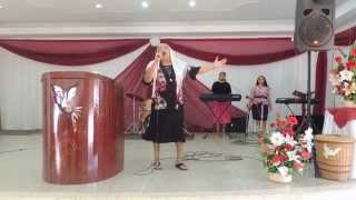 Marbelis Carrillo Cantando en Iglesia [upl. by Akirderf796]