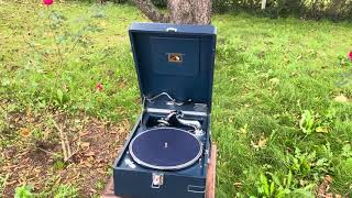 48 HMV Modèle 102 Portable Phonographe Bleu [upl. by Magdalena651]