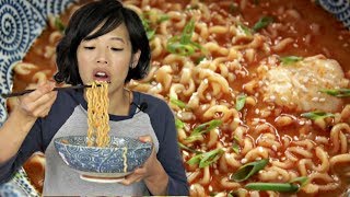 The PERFECT INSTANT RAMEN Recipe  Roy Chois Favorite [upl. by Aneehsirk]