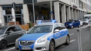 Alltägliches VERKEHRSCHAOS in Frankfurt FuStW Polizei Frankfurt steckt im Stau [upl. by Boykins522]